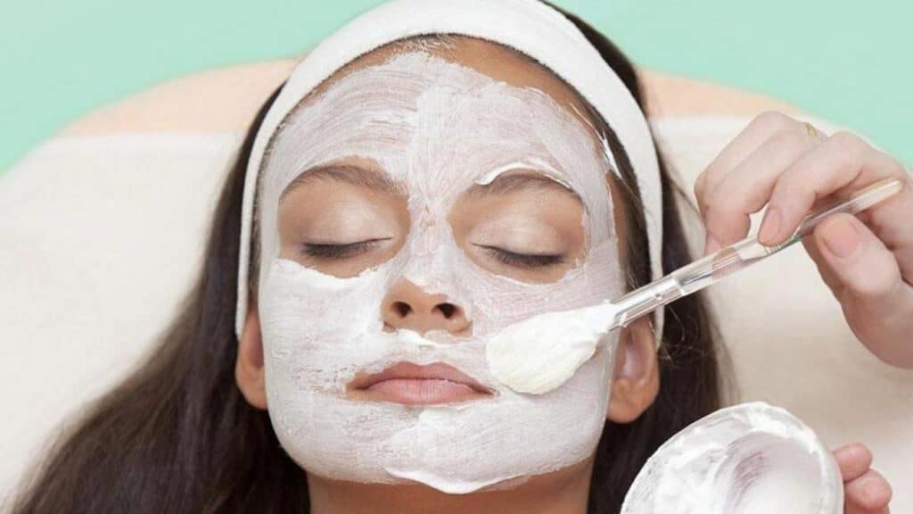 yogurdun cilde faydalari nelerdir yogurt maskesi yapimi 1549702065 78