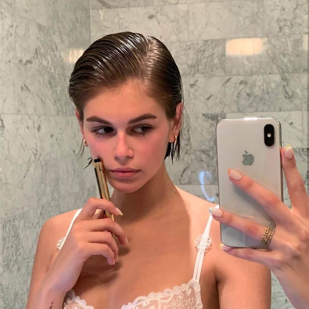 kaia gerber sac mdeli