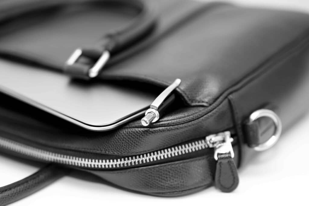 Laptop antas Nas l Olmal G zelli in Pe inde laptop-antas-nas-l-olmal-g-zelli-in-pe-inde