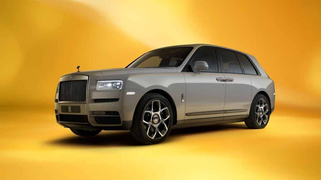 rolls-royce yeni model araba