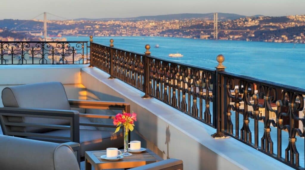 Sevgililer Günü: Cvk Park Bosphorus Hotel İstanbul