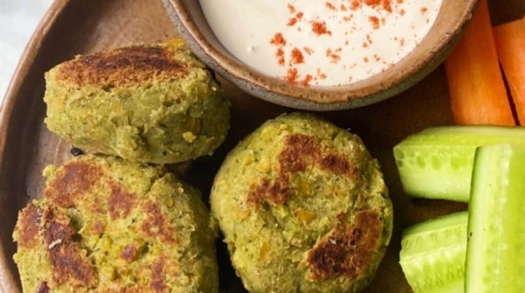 bi nevi deli: mini falafel köfteleri