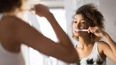 Daha Sağlıklı Dişlere Sahip Olmak için 9 İpucu