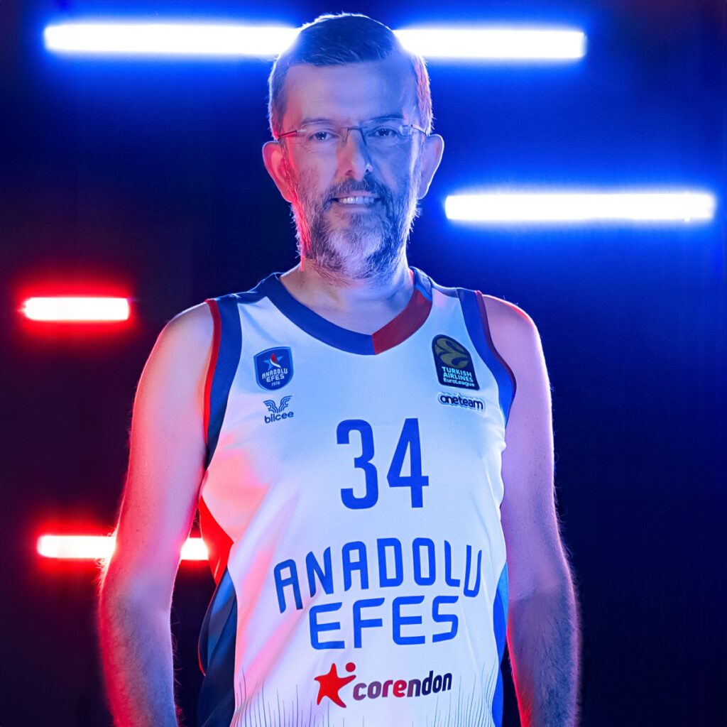 Anadolu Efes Spor Kulübü, 2023 – 2024 Sezonuna #Benimyerimburası Filmiyle Başlıyor! 4 1694765765 Serhan Acar 1